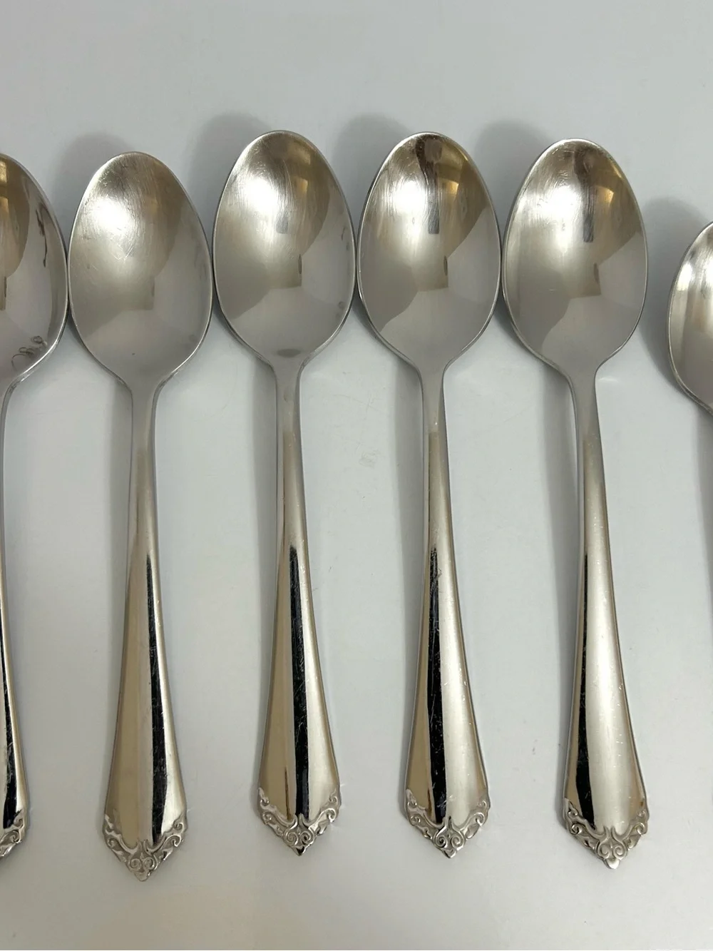 Hampton Silversmith 18/10 Stainless Flatware Felicia Oval Soup & Tea Spoon 6 pcs